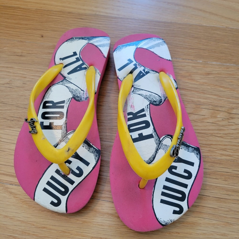 Juicy Couture flip flops sz 1.5